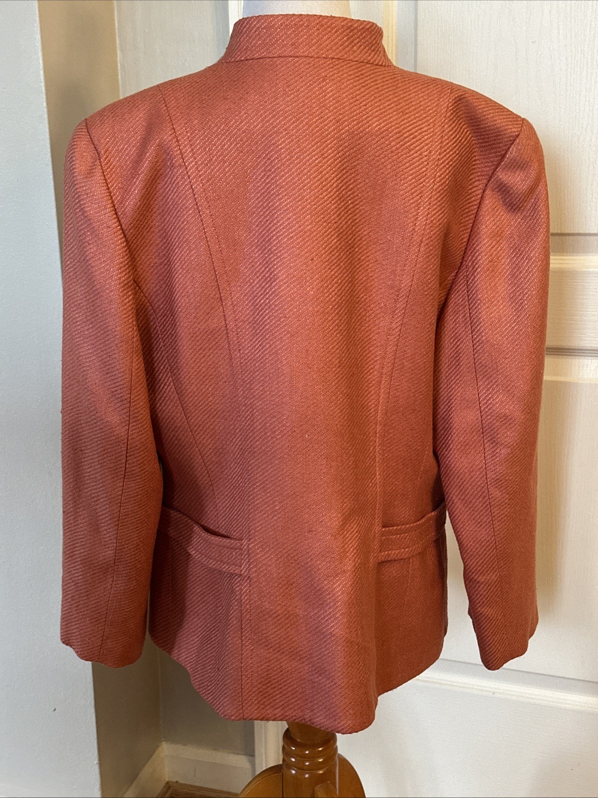 VTG Worth 100%Silk Blazer Jacket Lined Coral Size 14