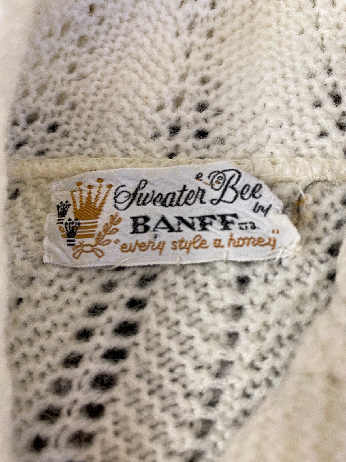 Sweater Bee Vintage 1960s Ivory Shawl Wrap Cape Button Cardigan Sweater Sz L
