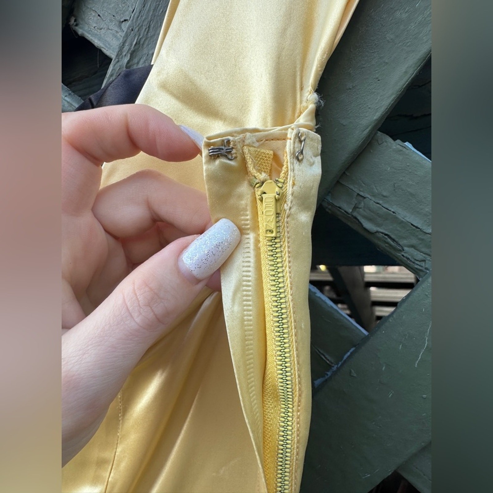50s Vintage Yellow and Black Satin Prom Dress size Xs