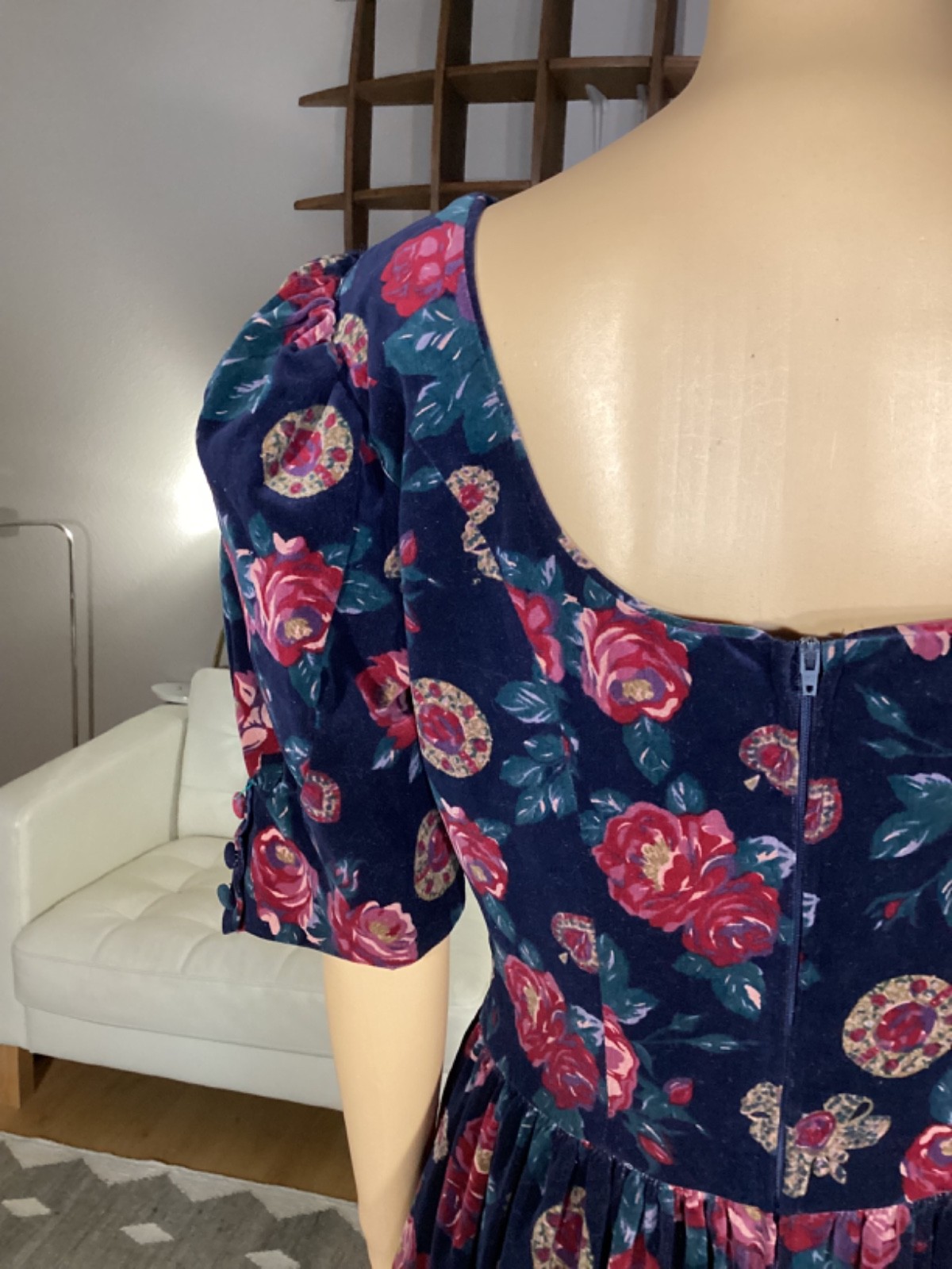 Vintage Laura Ashley Black Velvet Floral Roses Puff Sleeve Dress US Sz 12