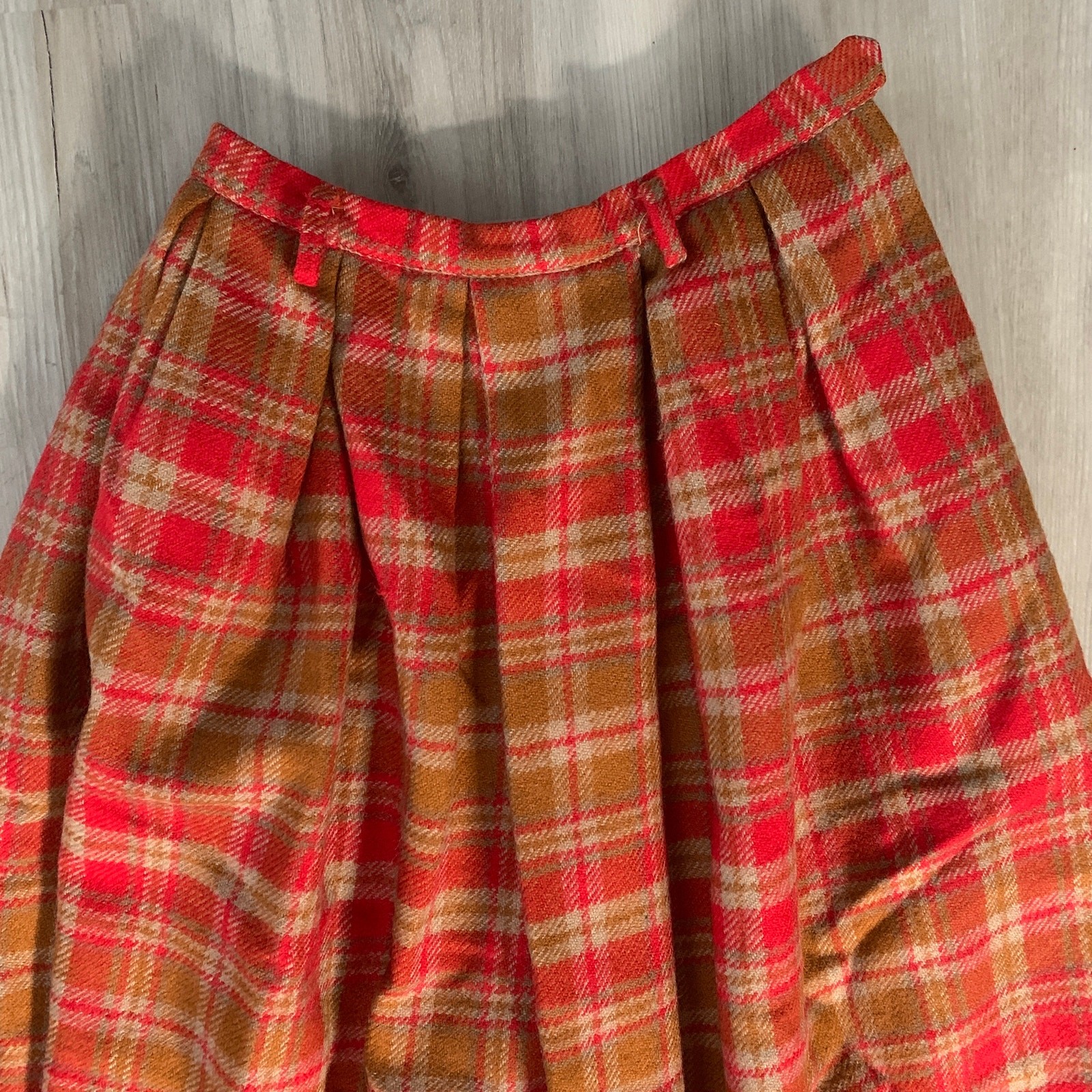 Vintage Lord Taylor Women’s Wool Pleated Plaid Long Skirt Small Orange Ripped