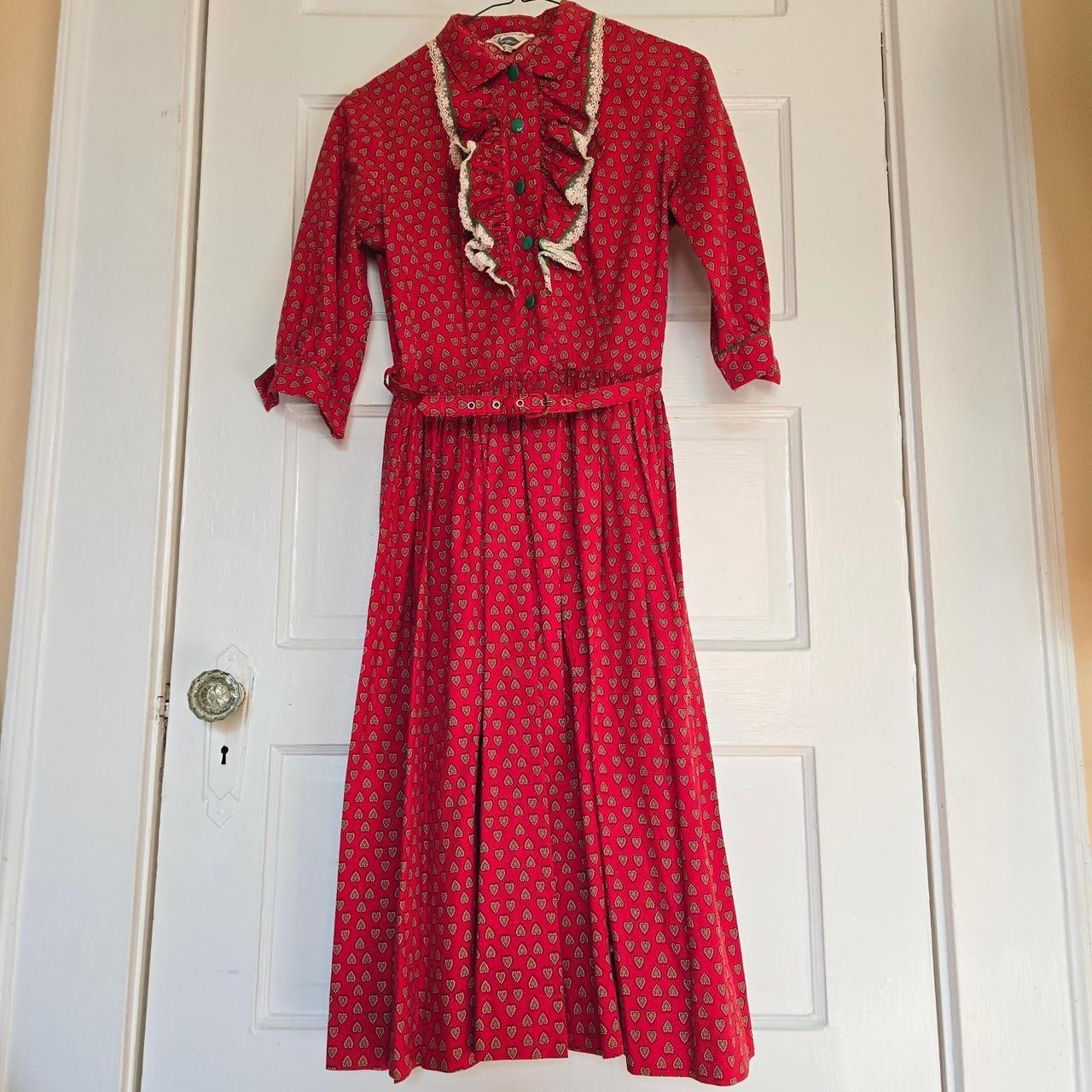 Sears Kerrybrooke 1950s strawberry dress, fit and flare, ruffled collar,…