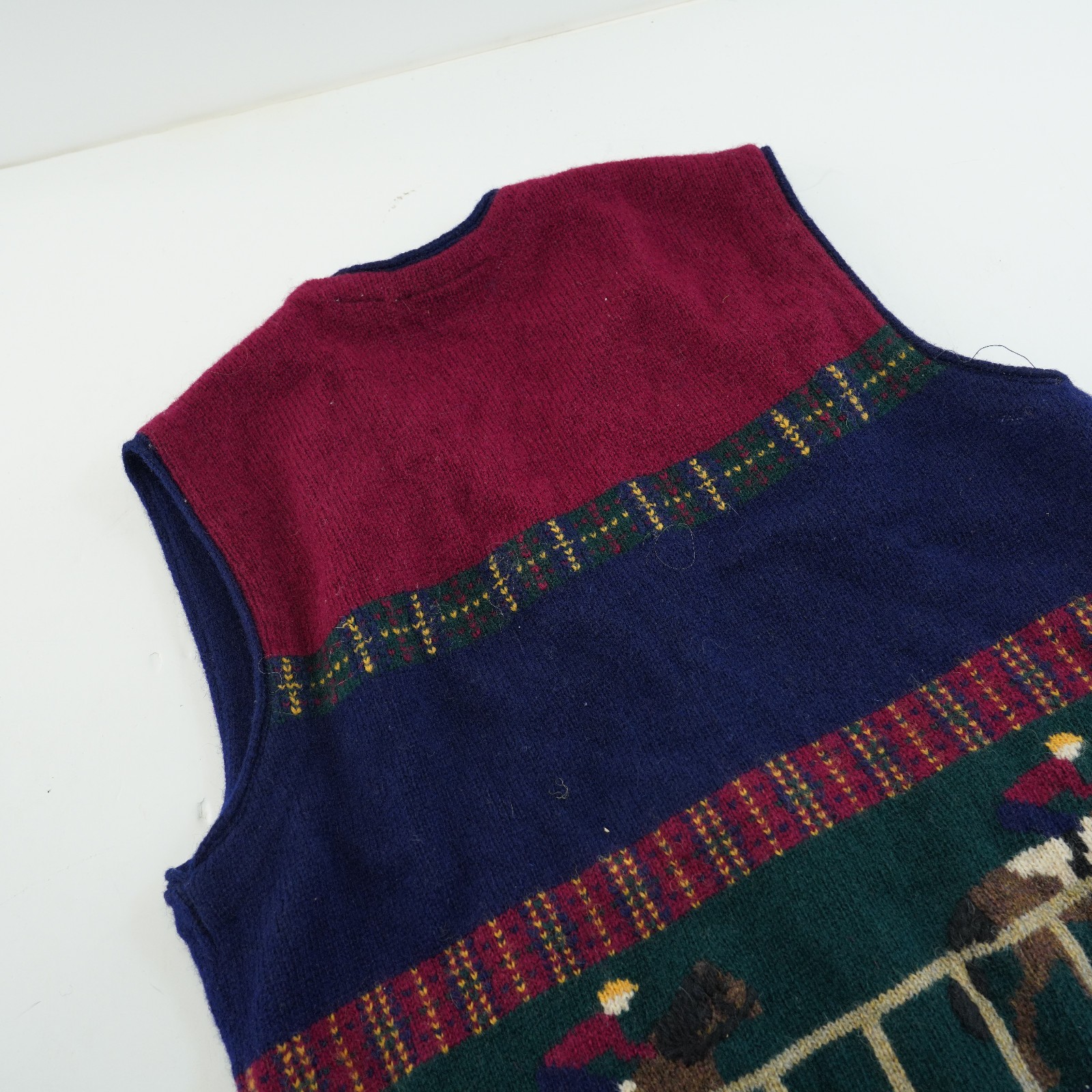 Robert Scott Ltd Vintage Sweater Vest women’s XL Hand Knit HORSE RACE equestrian