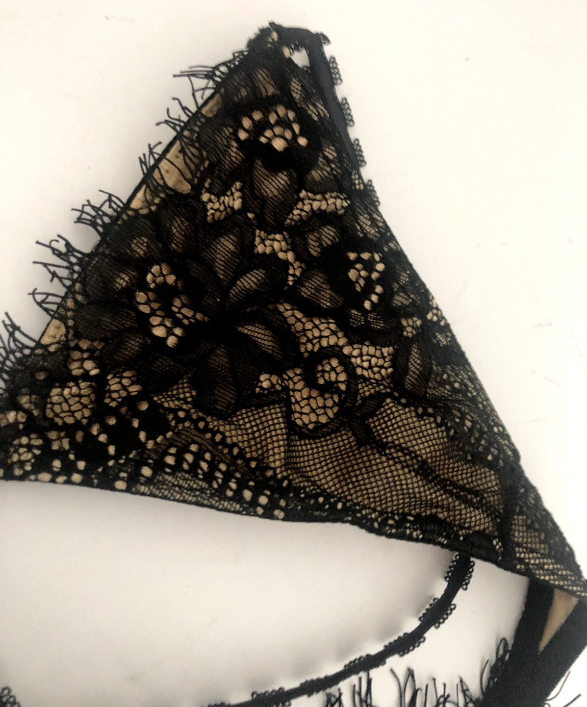 New Vtg ECLIPSE L Black Lace THONG PANTY Gold Faceted Bead Chain Beige Lined