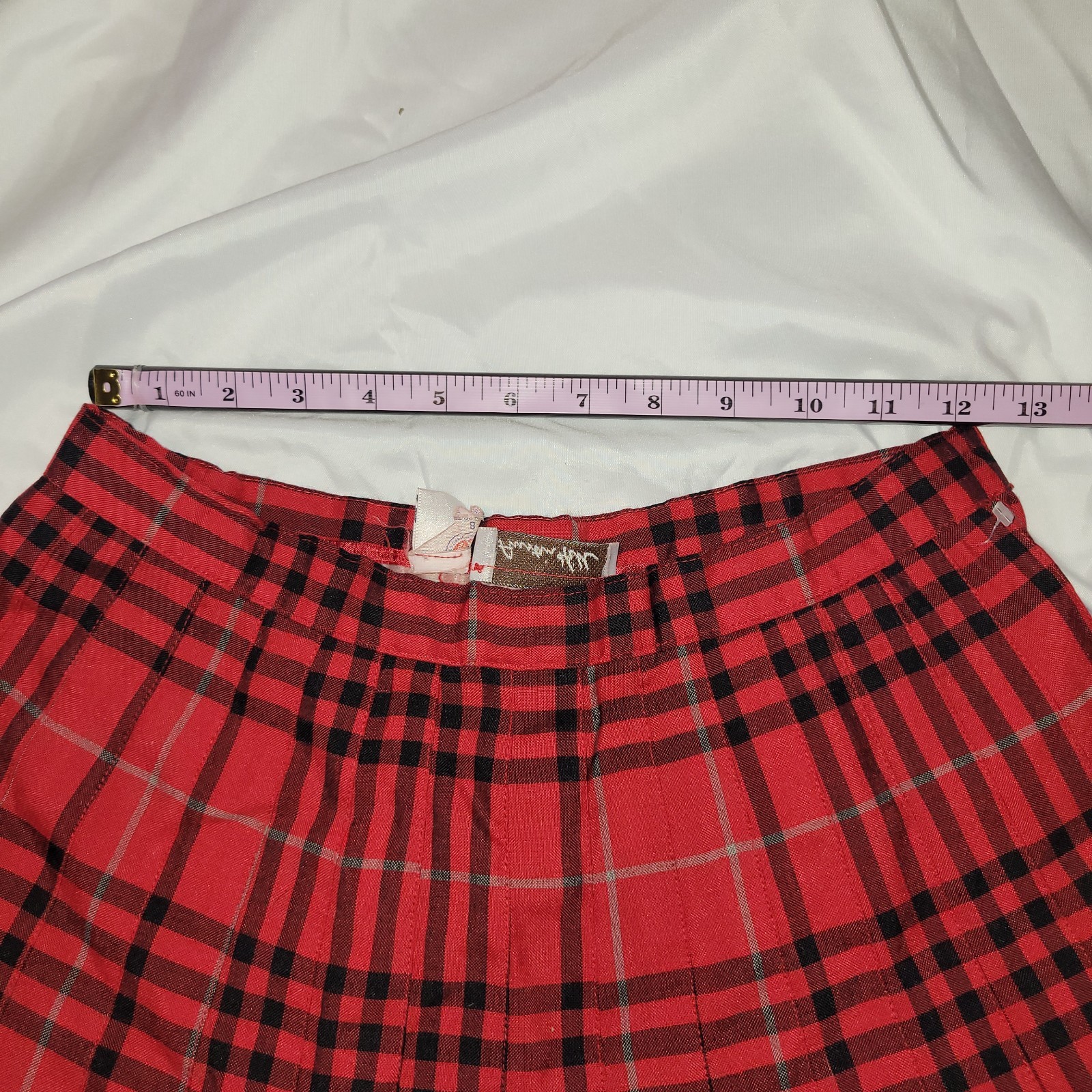 1070s Austin Hill, Aline, Plaid, Red, Skirt, Size 8 Vintage