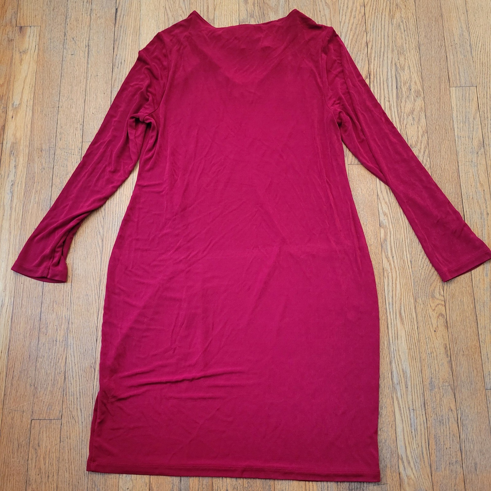 Chicos 2 Liquid Knit Slinky Midi Classic L 12 Red Dress Sheath Keyhole neckline