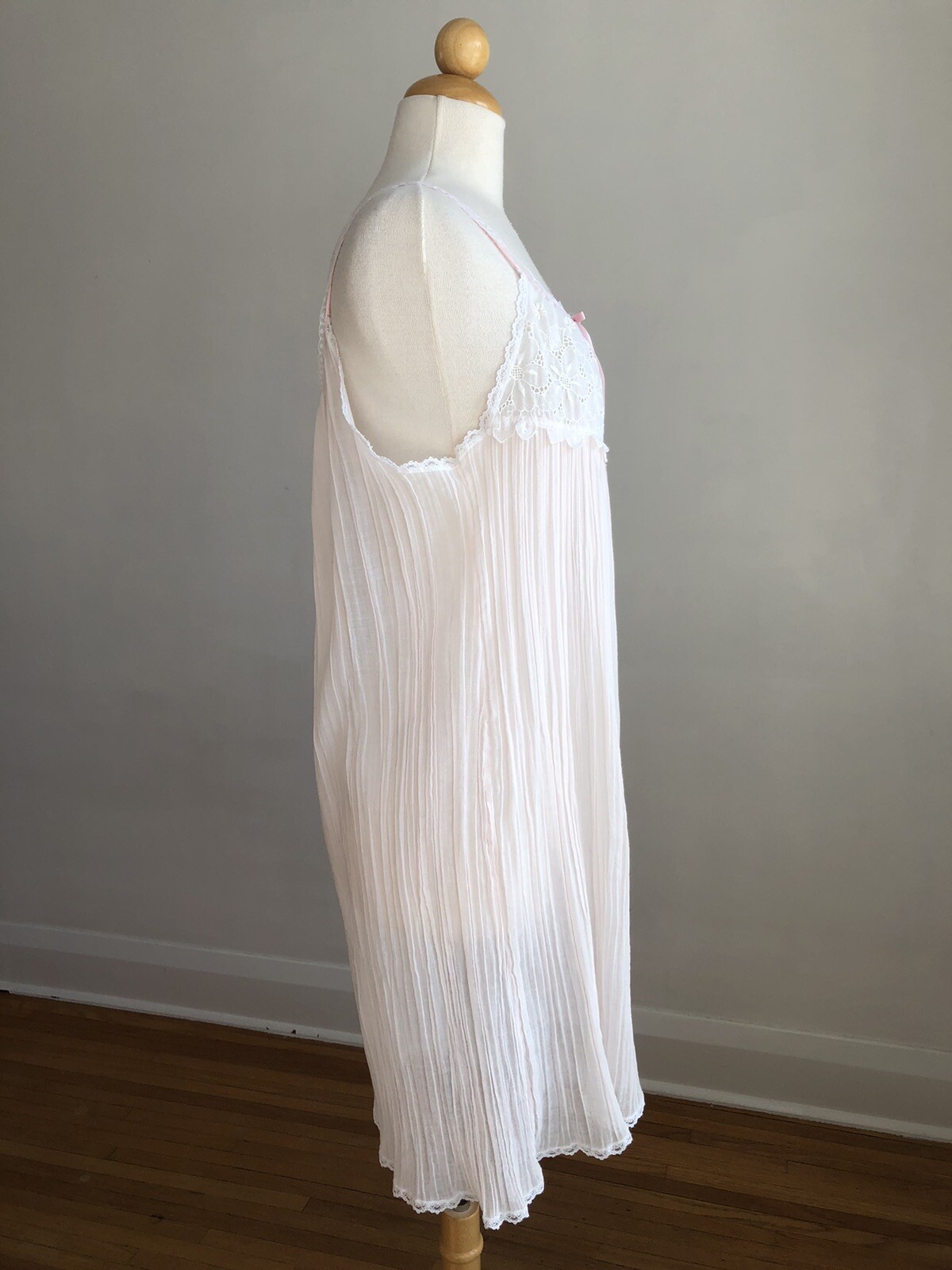 STUNNING VTG JULI OF SLUMBERTOGS Pink Gauzy Cotton & White Lace Nightgown SZ M/L