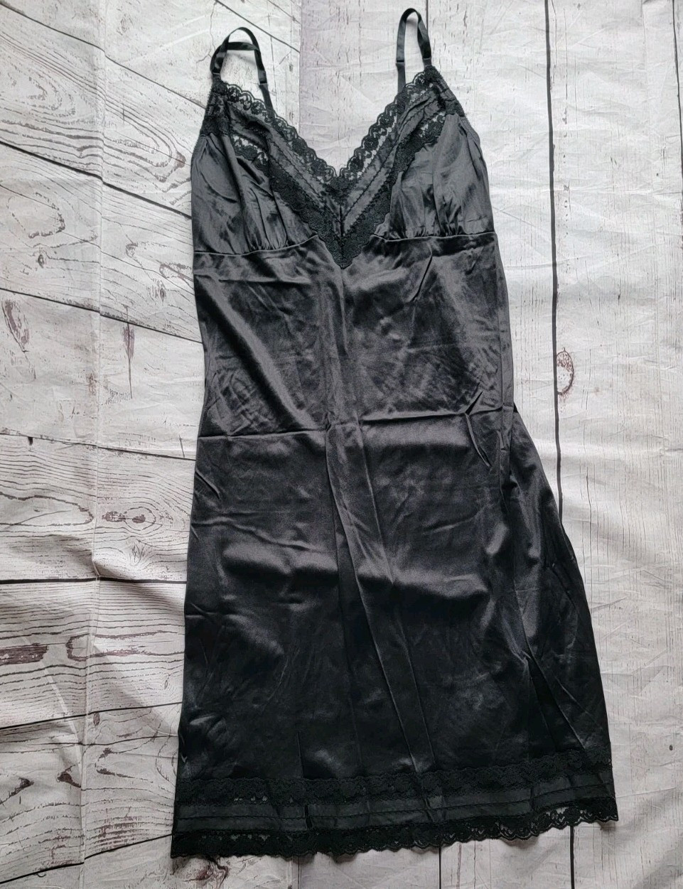 VTG Bari Black Fancy Scalloped Lace Union Made Nylon Full Slip Dress sz 36