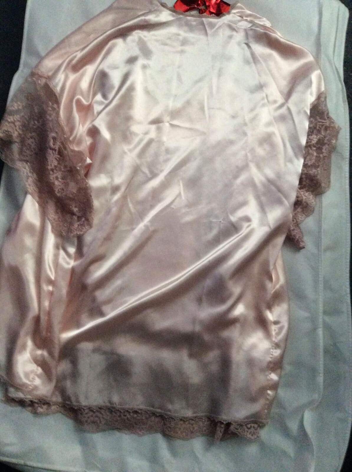 Vintage Large Lady Cameo Chemise Nighty Slip Dress Silky Pink Wide Lace OS Robe