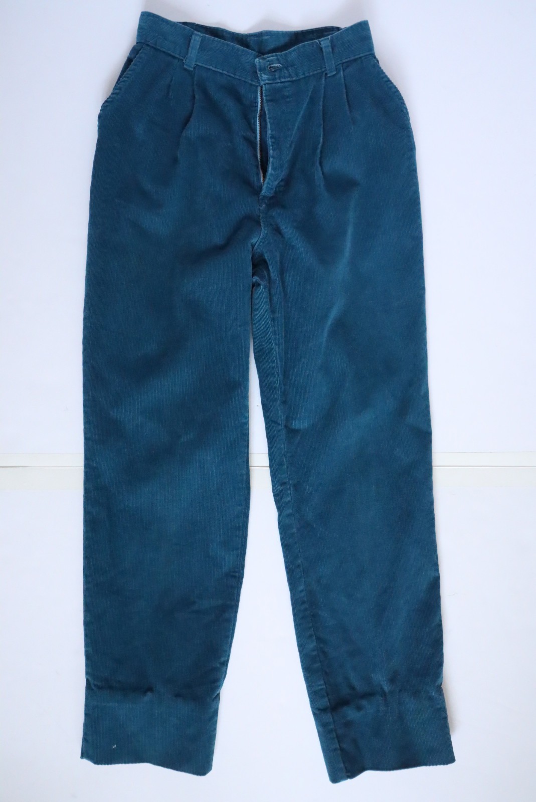 80s Vintage Womens Sz 8 9 CHIC brand Turquoise Blue corduroy pants 24×28