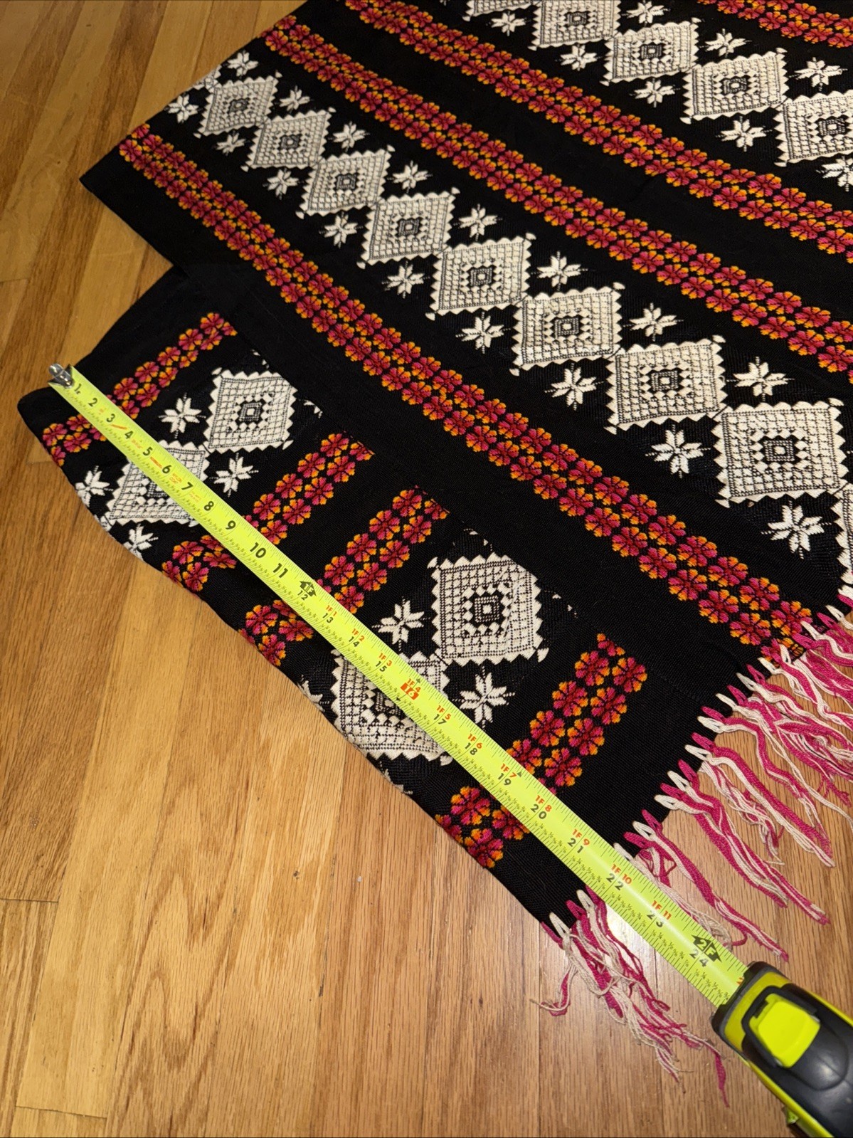 Vintage V Shaped WOMENS Poncho One Size Boho Hippie Pullover Coverup FLAWS Shawl