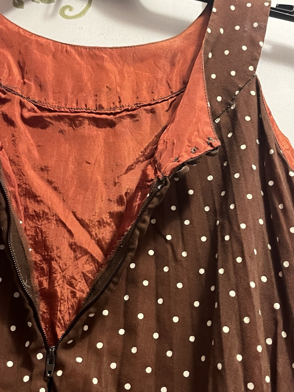 Vtg 1960’s Brown With White Polka Dots Pleated Sleeveless A-Line Dress Cut Tag