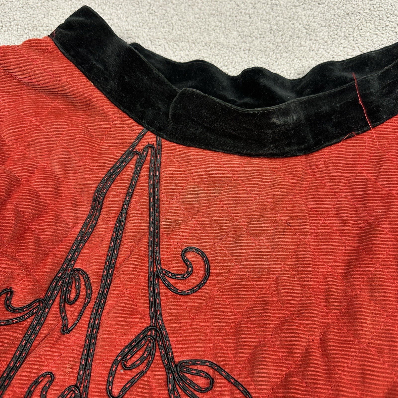 Vtg Quilted Red Swing Skirt Black Flower Handmade 24” Waist Midi 29” Long