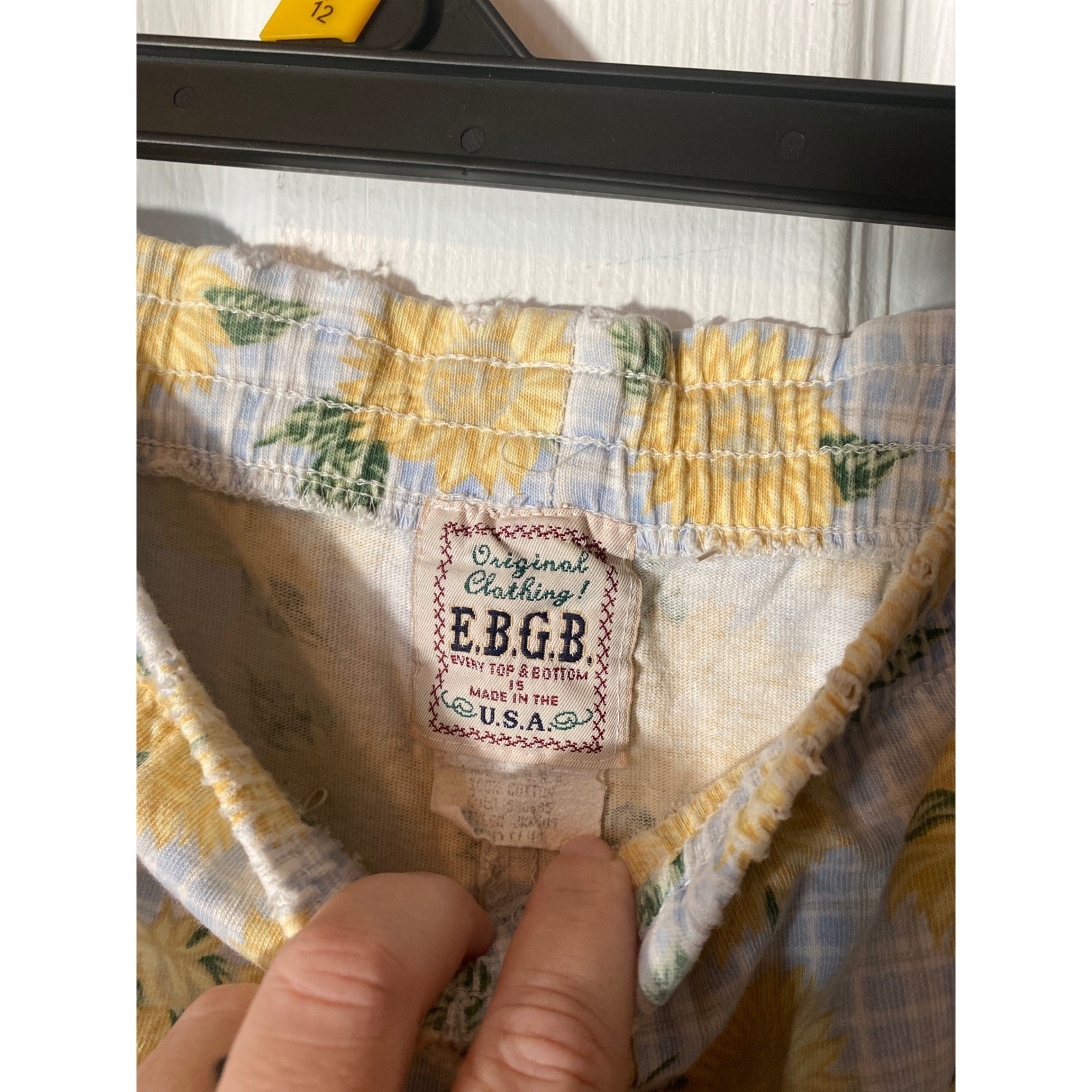 Vintage EBGB Sunflower Gingham Shorts Cotton Made in USA Yellow Blue Medium