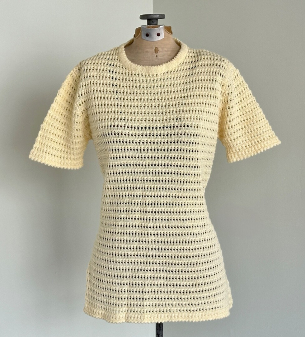 Mesh Crochet Knit Sherwood Top Size Medium 70s Retro Open Weave Knit Shirt