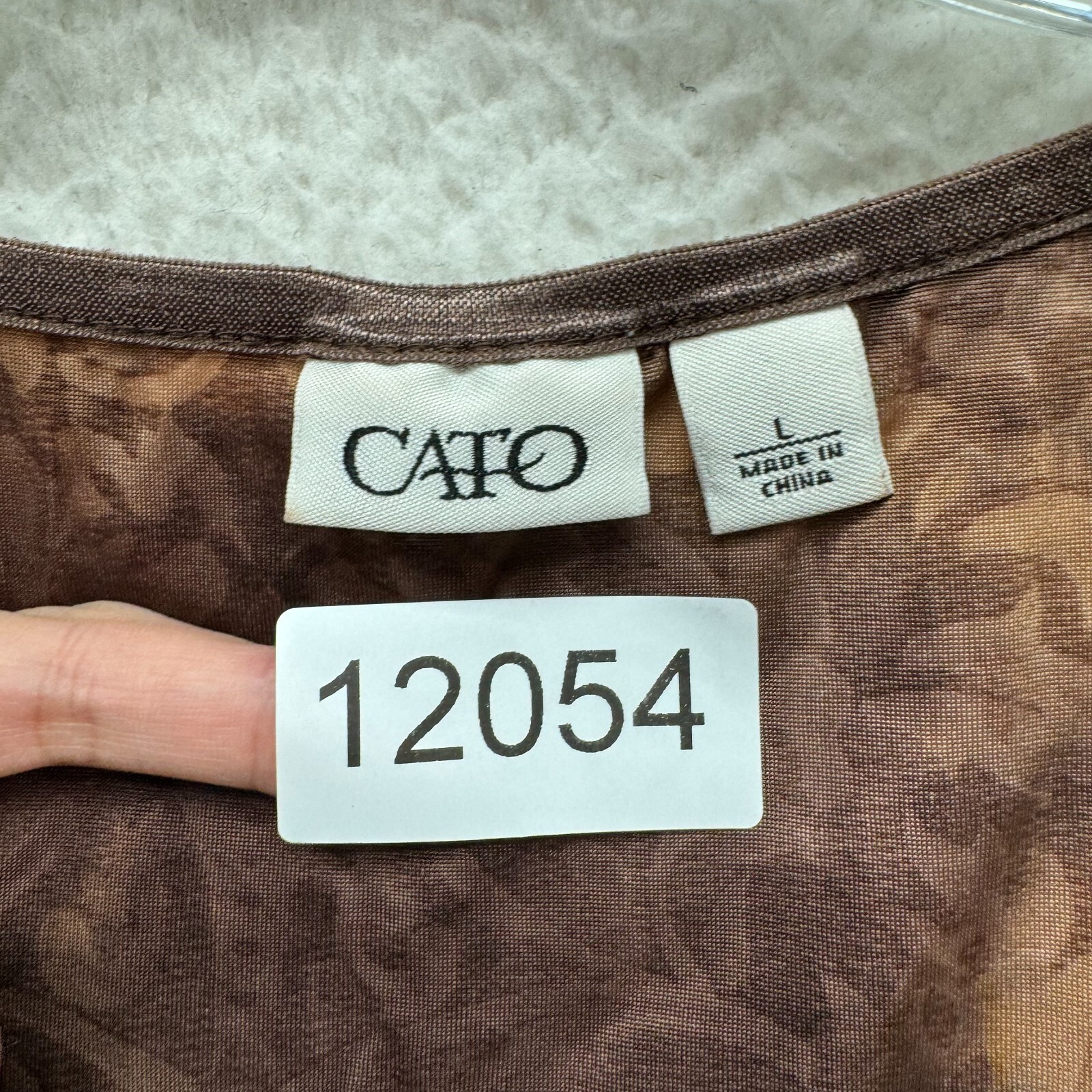 Vintage Cato Top Shirt Large Womens Brown Tan Pattern Print Slinky Stretch