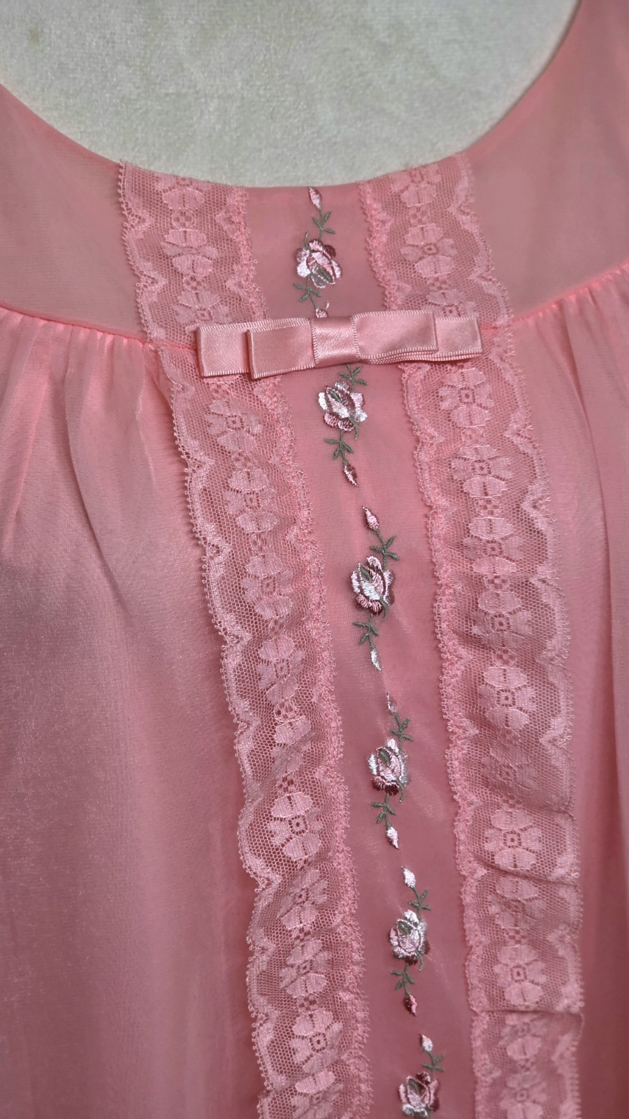 Vtg CHIFFON Babydoll Peignoir SET Sheer NYLON CORAL Pink Embroidered Lace Rose