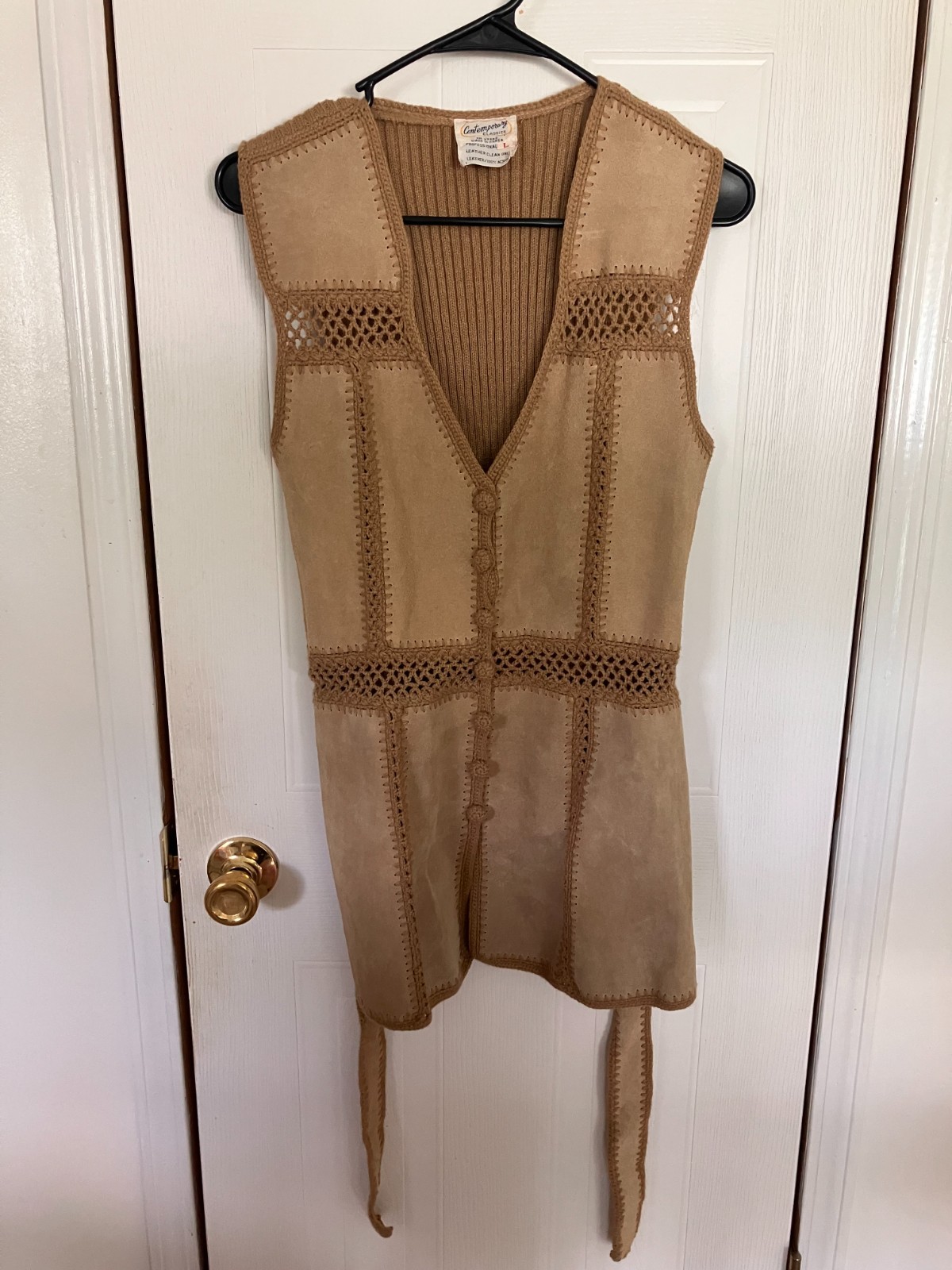 Vintage suede leather crochet belted vest western boho festival hippie cowgirl