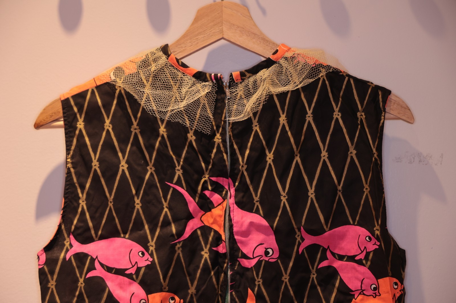 Vintage Sleeveless Dress Fish Octopus Sea Black Gold Pink Orange S/M *** RARE