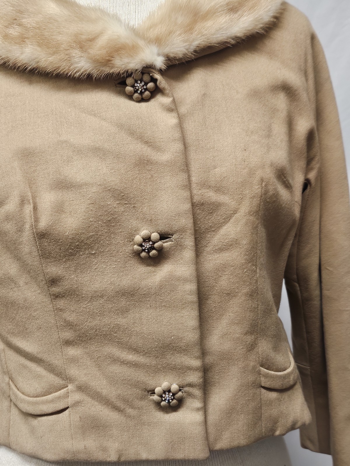 1950’s 60s Cropped Camel Wool Evening Jacket Mink Fur Collar Bracelet Sleeves M