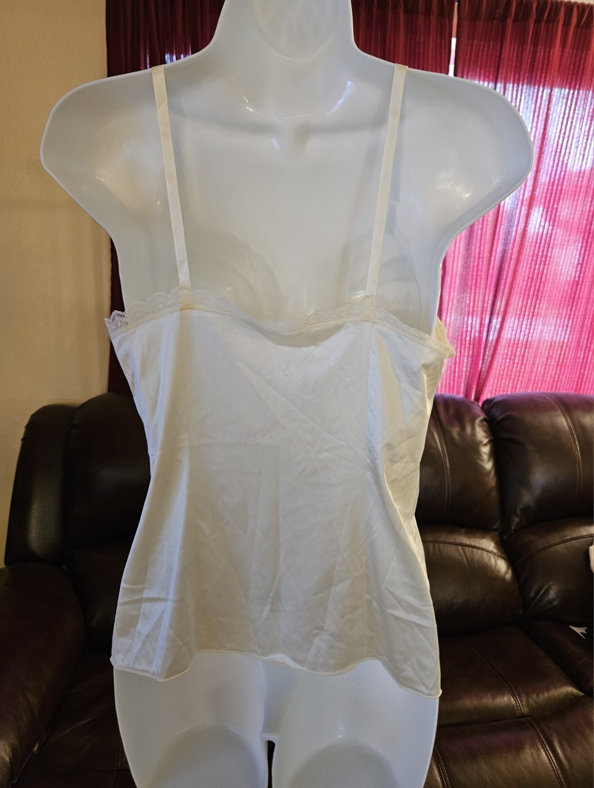 Vintage Vanity Fair Ivory Nylon Lace Trim Camisole Top, Regular Size 32
