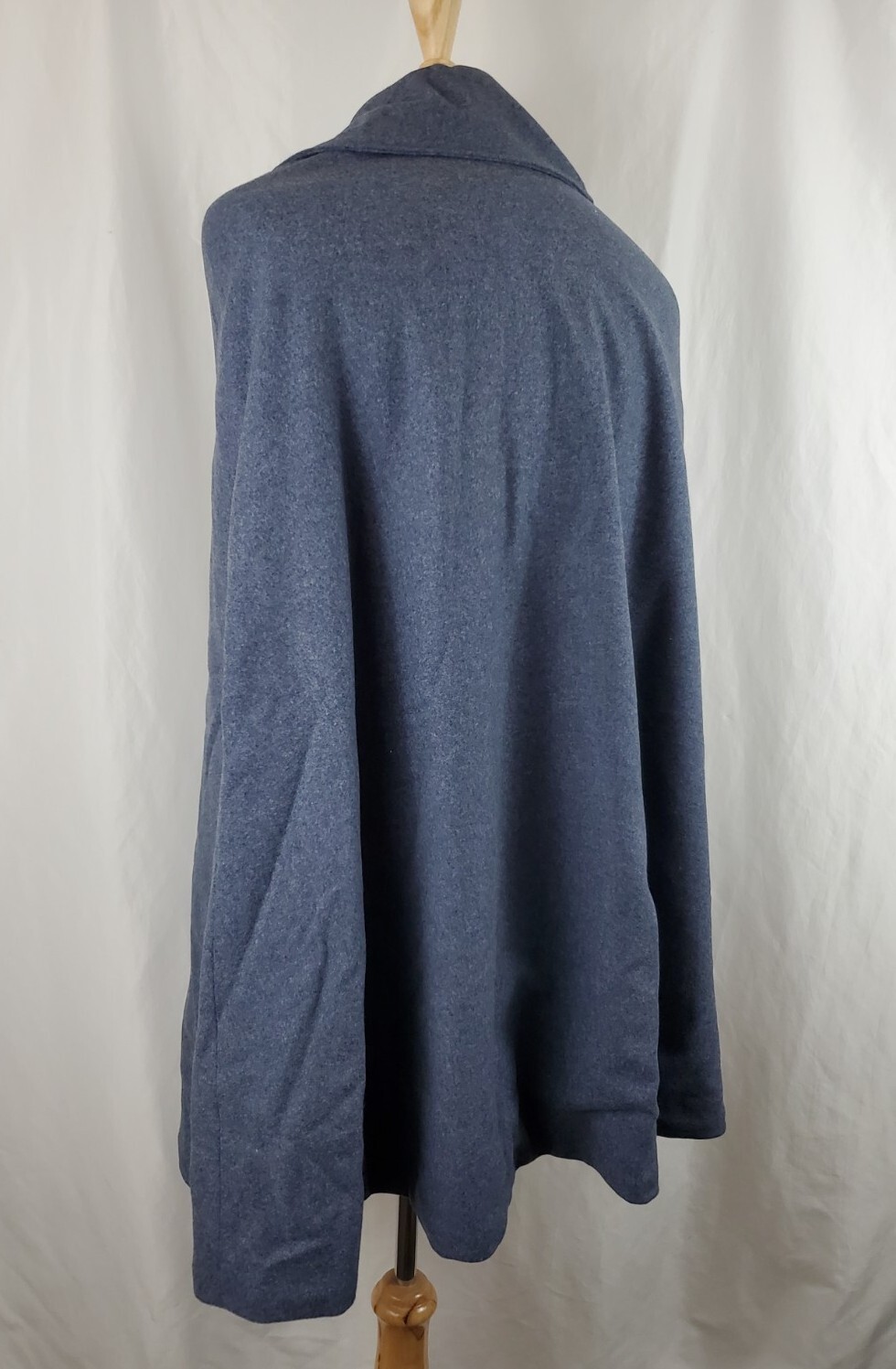 Vintage Snowhite Garment Sales Blue Red Lined Heavy Wool Nurse Cape Cloak, EUC