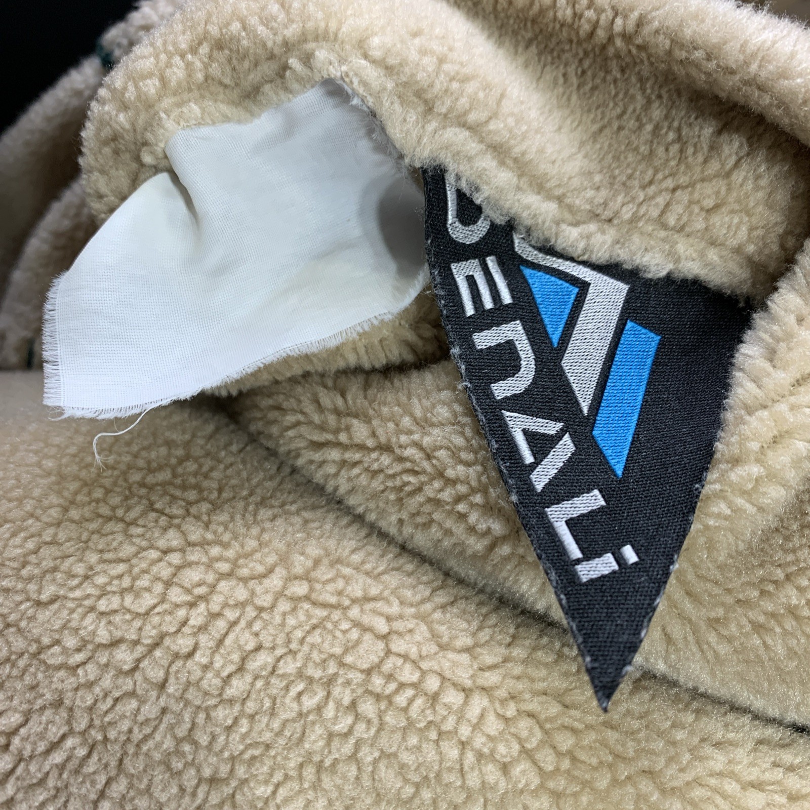 VTG Denali Reversible Fleece Coat Dark Grn Maple Leaves Tan Wood Toggle Buttons