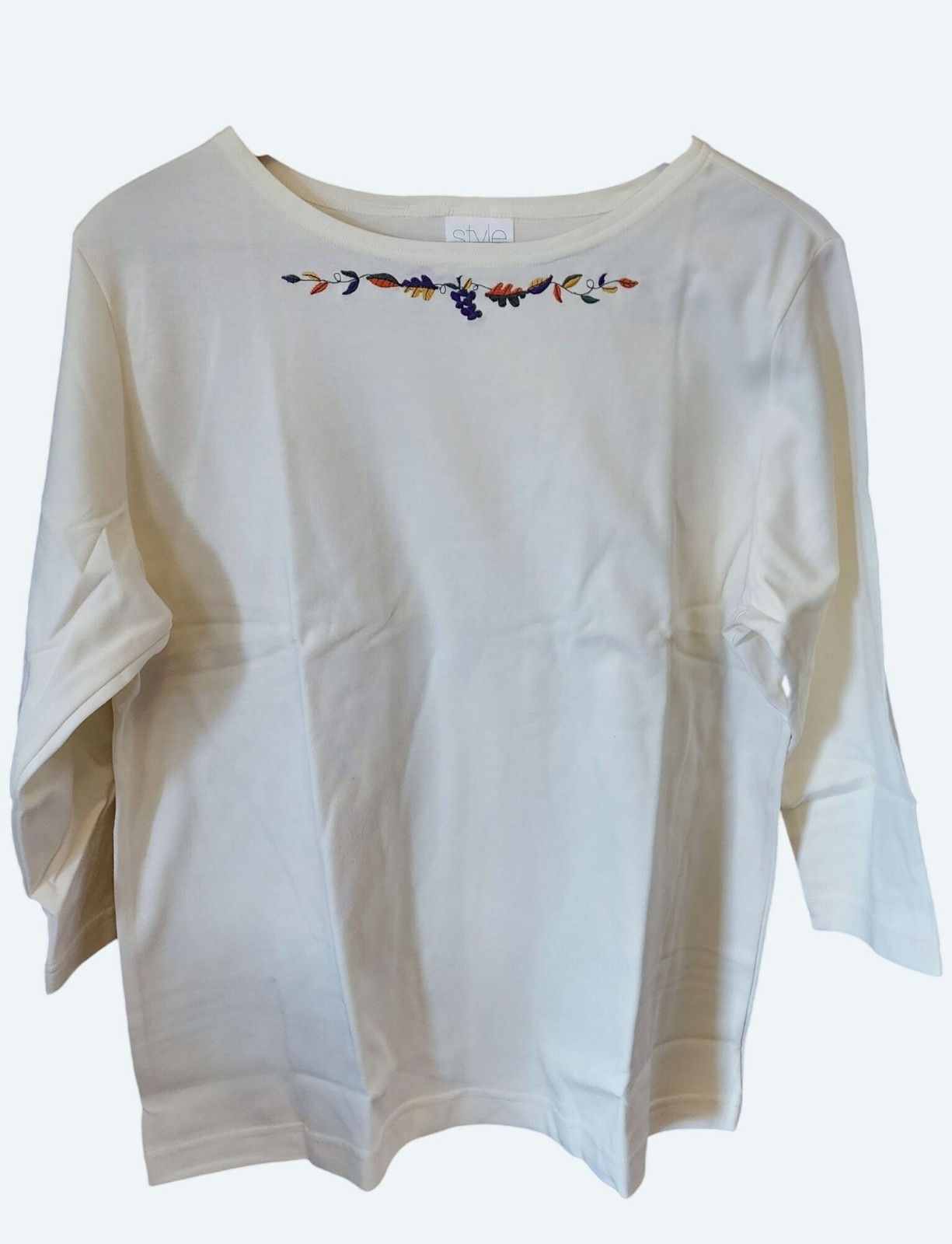 Avon Embroidered Leave Grapes Boatneck Tee White 1X Cotton Polyester Blend