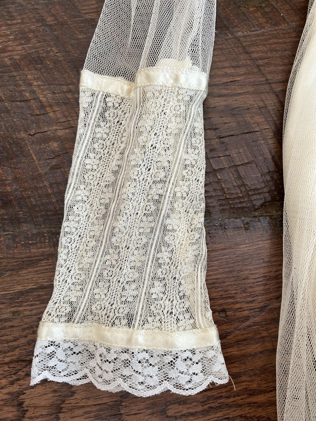 Vtg Gunne Sax Bridal Wedding Dress M/8 Ivory Tulle Lace Victorian Cottagecore