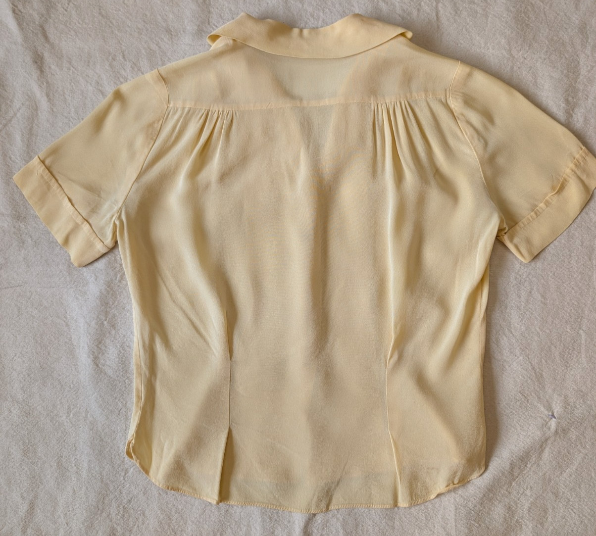 Vintage 50s 60s Women’s Rayon Butter Yellow Cropped Baby Loop Collar Blouse SM