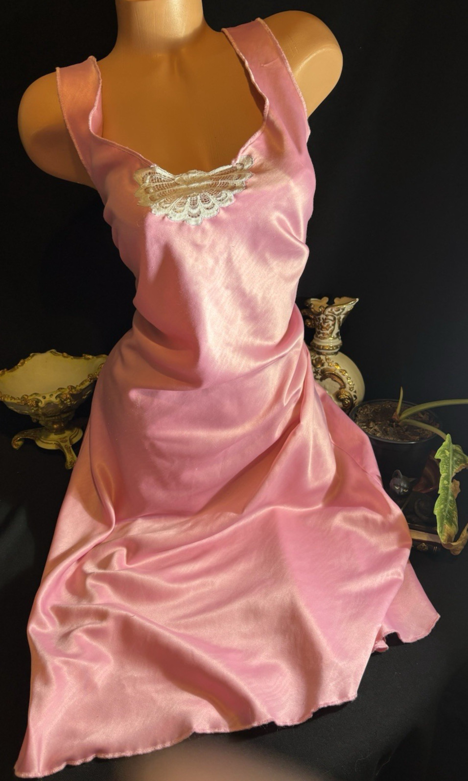 Vtg Satin Soft Pink Anastasia w Strips in gown Nightgown Negligee Gown w Lace