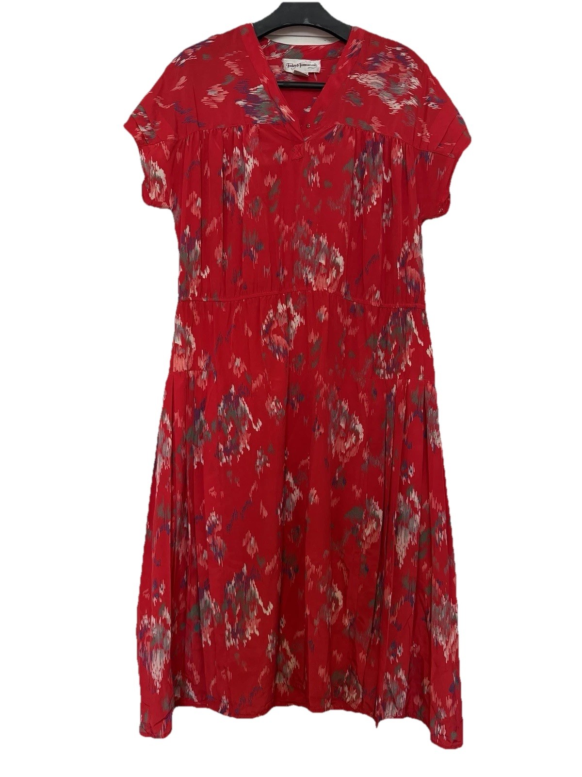 Today & Tomorrow VTG Red Multicolor Patterned women’s Dress Sz 8 100% Polyester