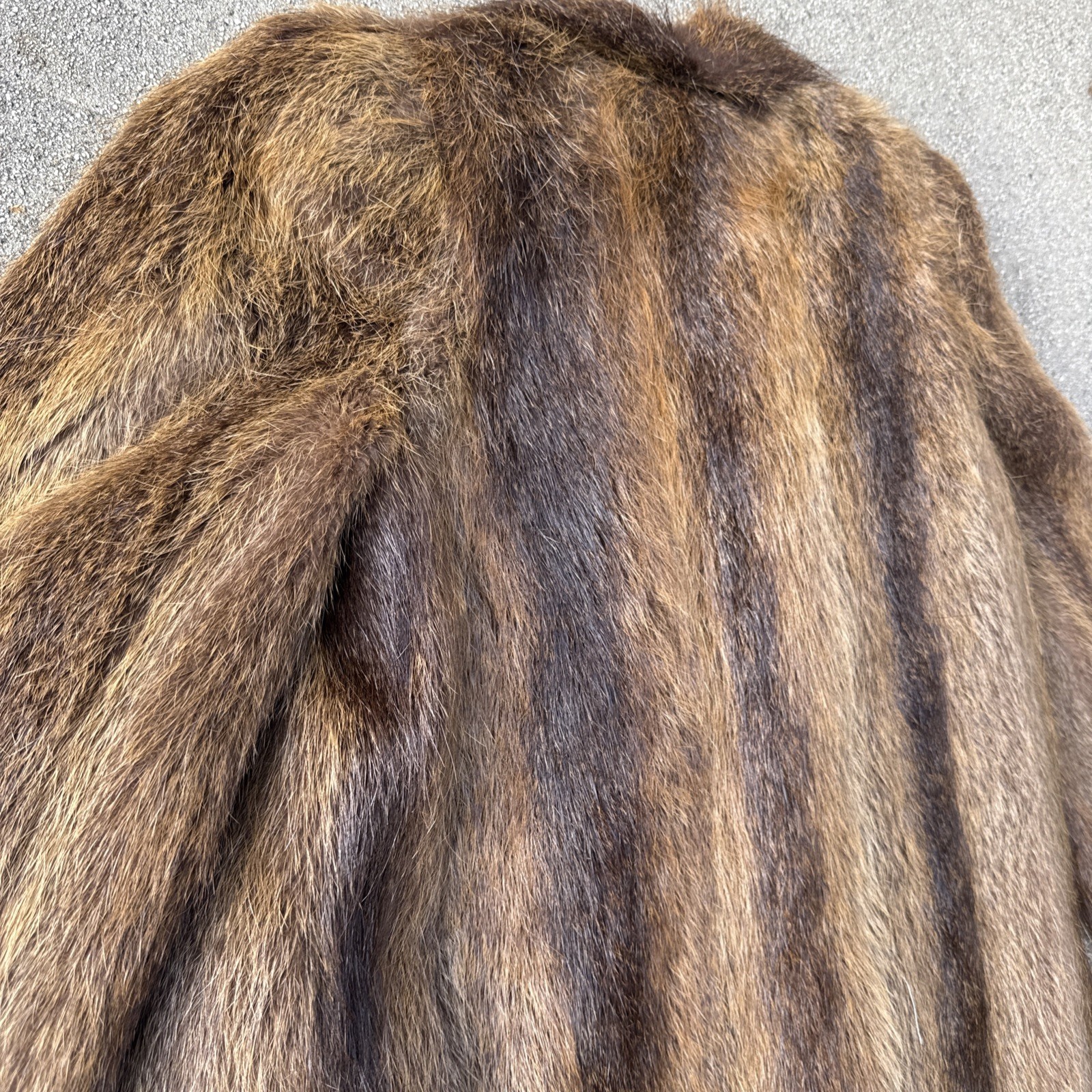 Argentina Golden Nutria Shades of Brown Fur Coat Shoulder Pads SZ M – L