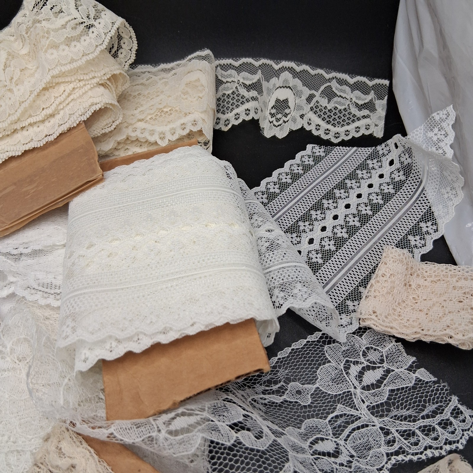 LOT: VNT Lace White Cream Sowing Ribbon Decorative Trim 5.7 oz.