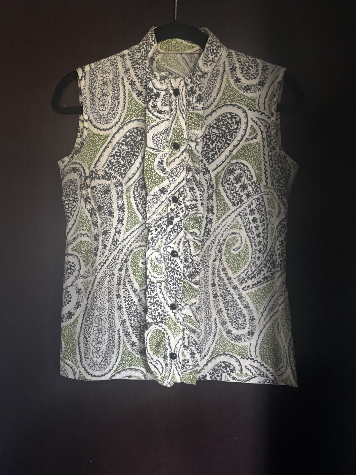 Handmade 1960’s mod vintage rockabilly Green & white paisley sleeveless Blouse