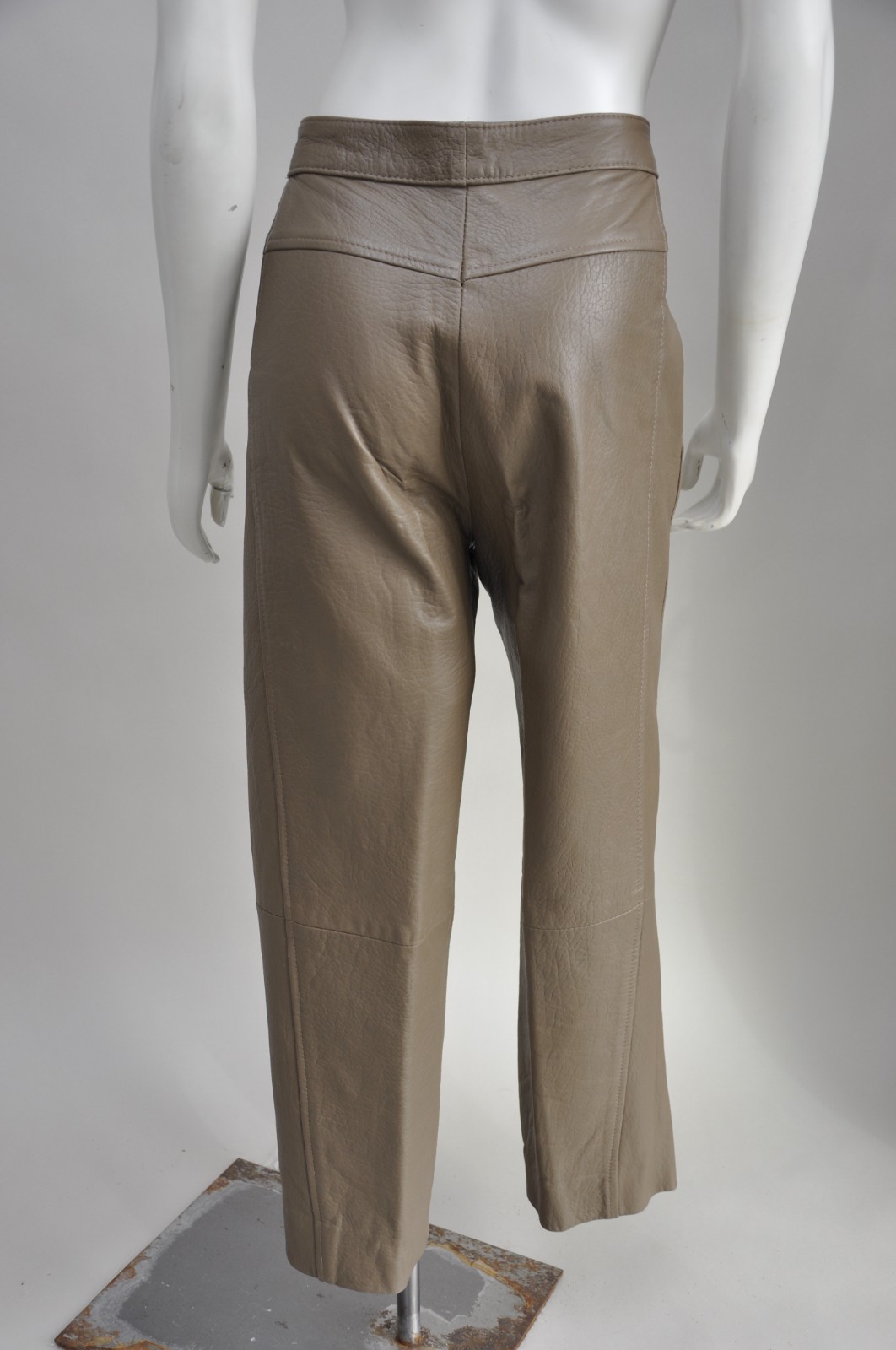Vintage 1980s Butter Soft Brown Leather Tapered Pants Boho Classic Maglia M