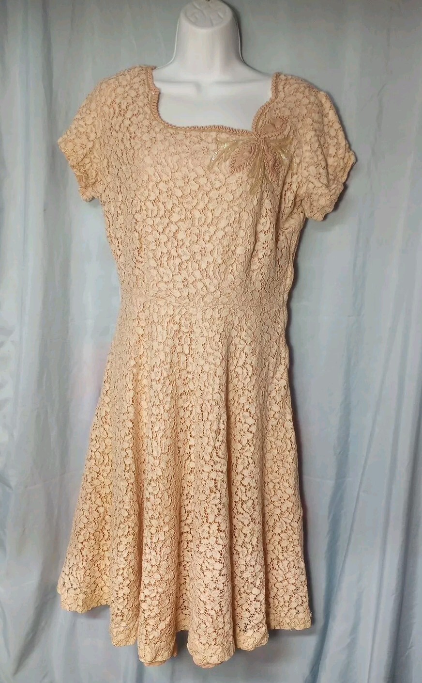 Vintage Dress Styled By Well Made Sz Medium Pale Pink Lace Overlay Sequins