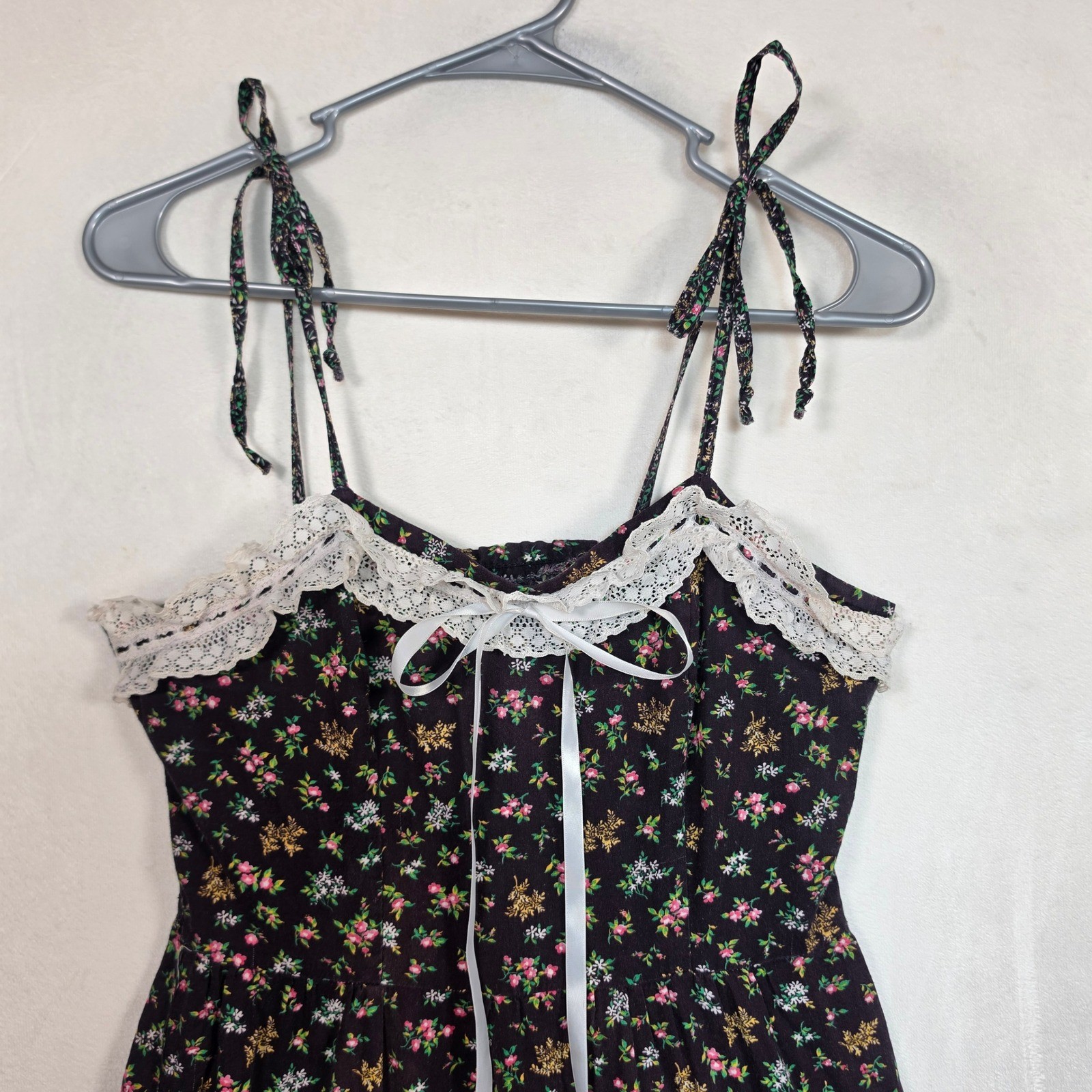 Vintage Newport Fashions Dress Women’s 5 Ditsy Floral Lace Cottagecore Prairie