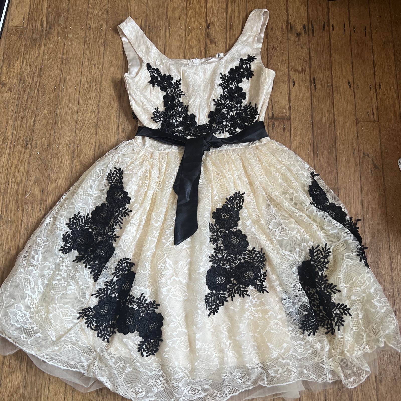 1950’s Style Bridal Fancy Dance Dress Ivory and Black Lace Dance+dance
