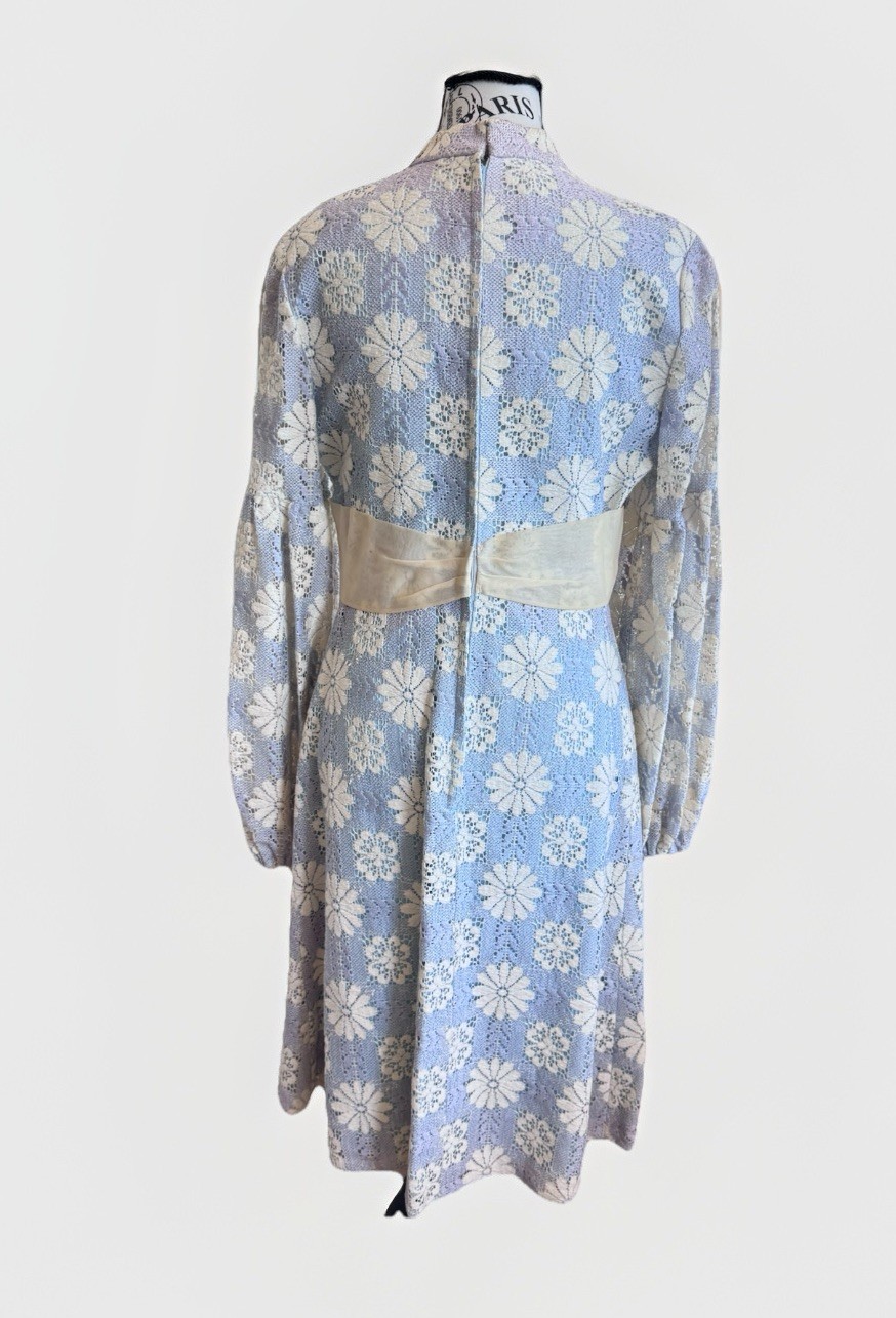 Vintage 70s Elinor Gay Daisy Lace Dress Blue Cream Bow Prairie Cottage Core Boho