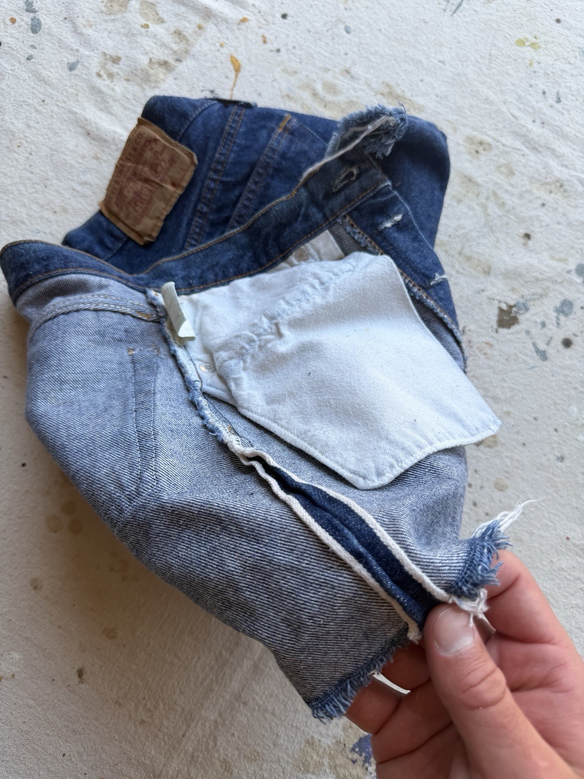 VTG 80s Levi’s 501 Redline Women’s Daisy Duke Cutoff Denim Shorts Size 28 Dark