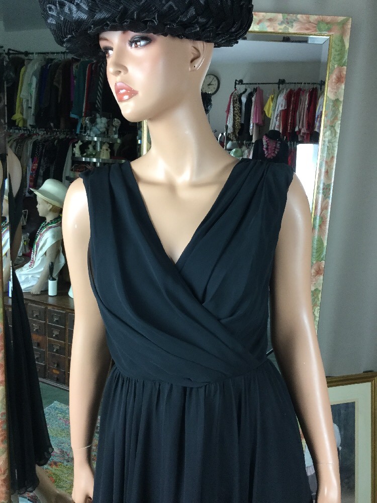 Vintage Peter Chin Classic LBD sz 10 Double Skirt Feminine Sleeveless