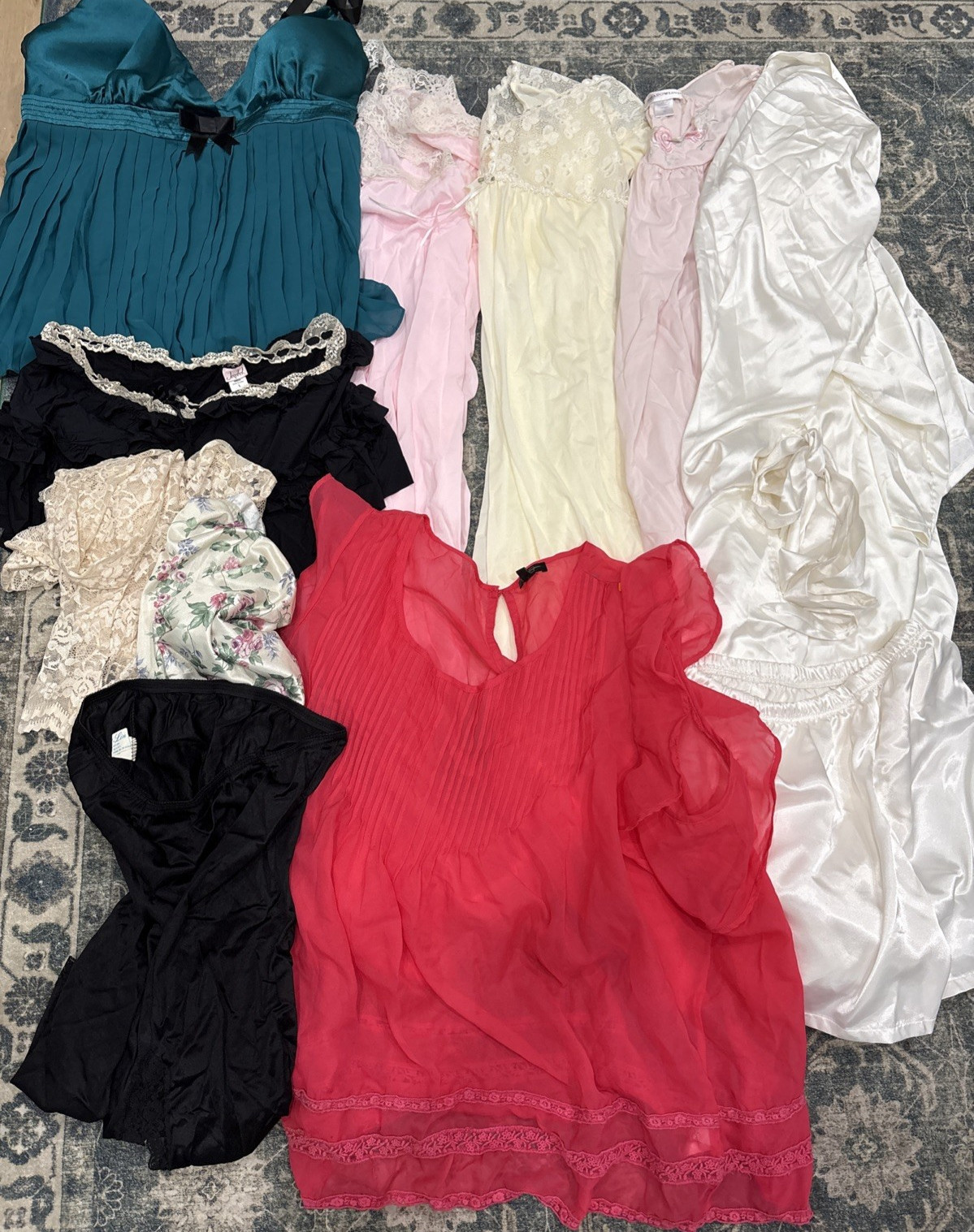 Vintage 60s – 70s Lingerie Lot 10 pc Robes Satin Florals sz L-2XL shadowline