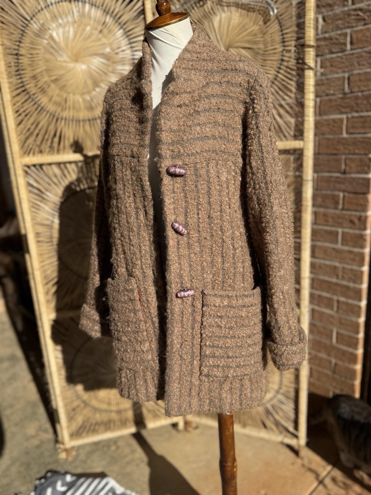 1960s / 70s women’s vintage bouclé wool Size M/L