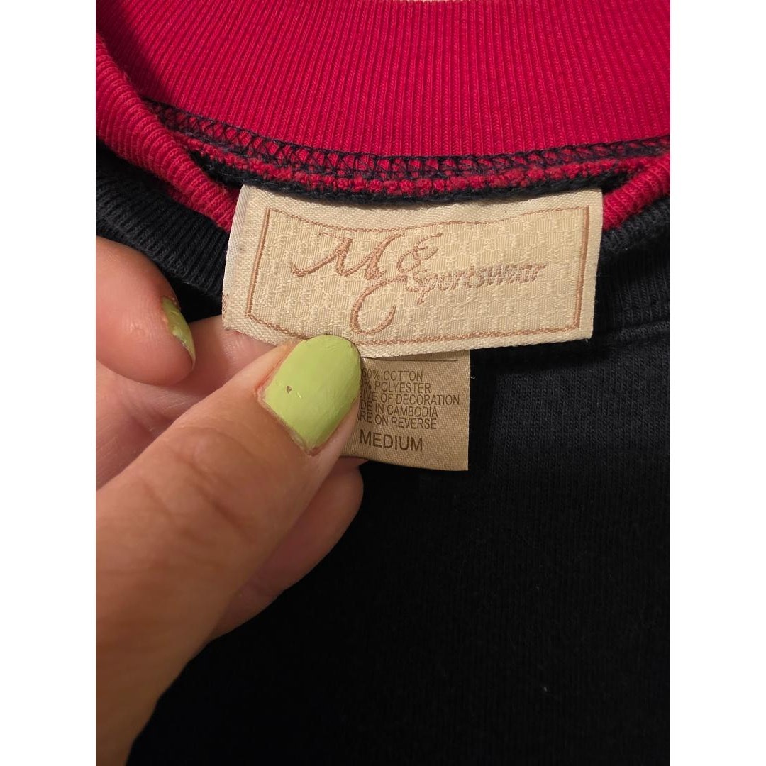 Vintage Dog Embroidered Sweatshirt Puppy Graphic Cozy Crewneck Navy Red Medium