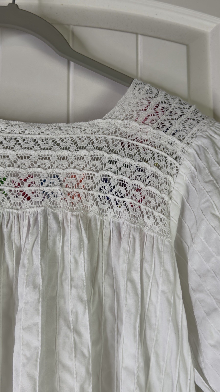 Vintage Mexican White Floral Embroidered Peasant Dress Pintuck Cottagecore Boho