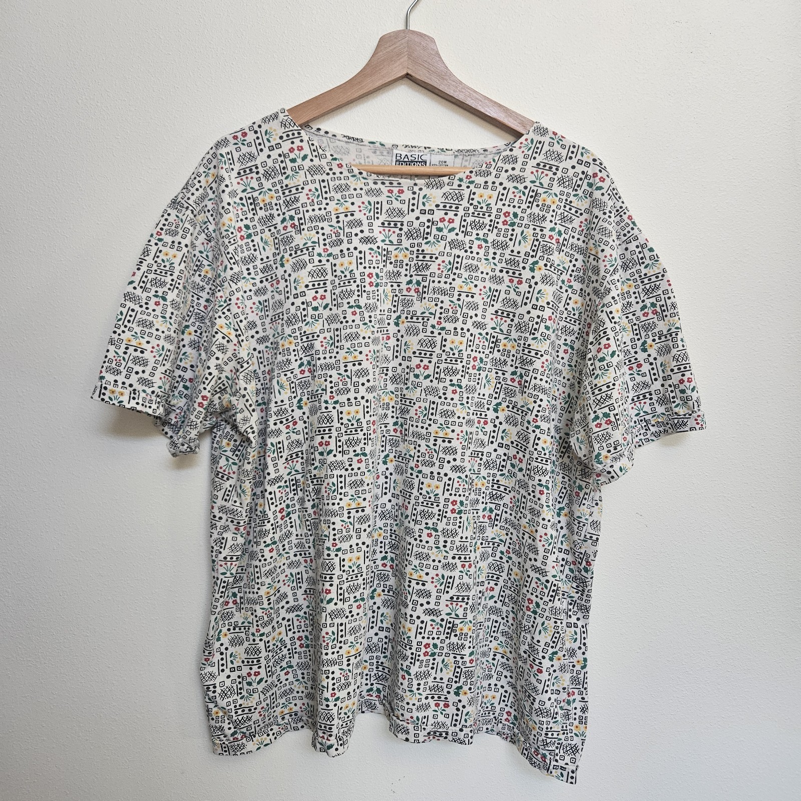 Vtg. Basic Editions Women’s Plus 20W Floral Print Crew Neck T-Shirt Top