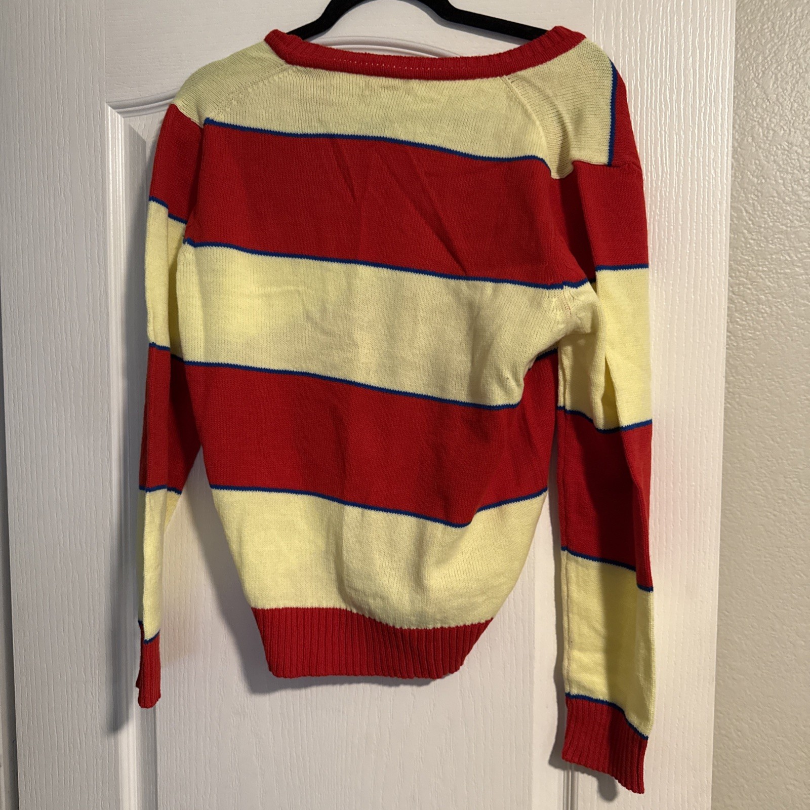 VTG 80s JF Adams Women’s Acrylic red and yellow Long Sleeve Sweater. 80s nwt