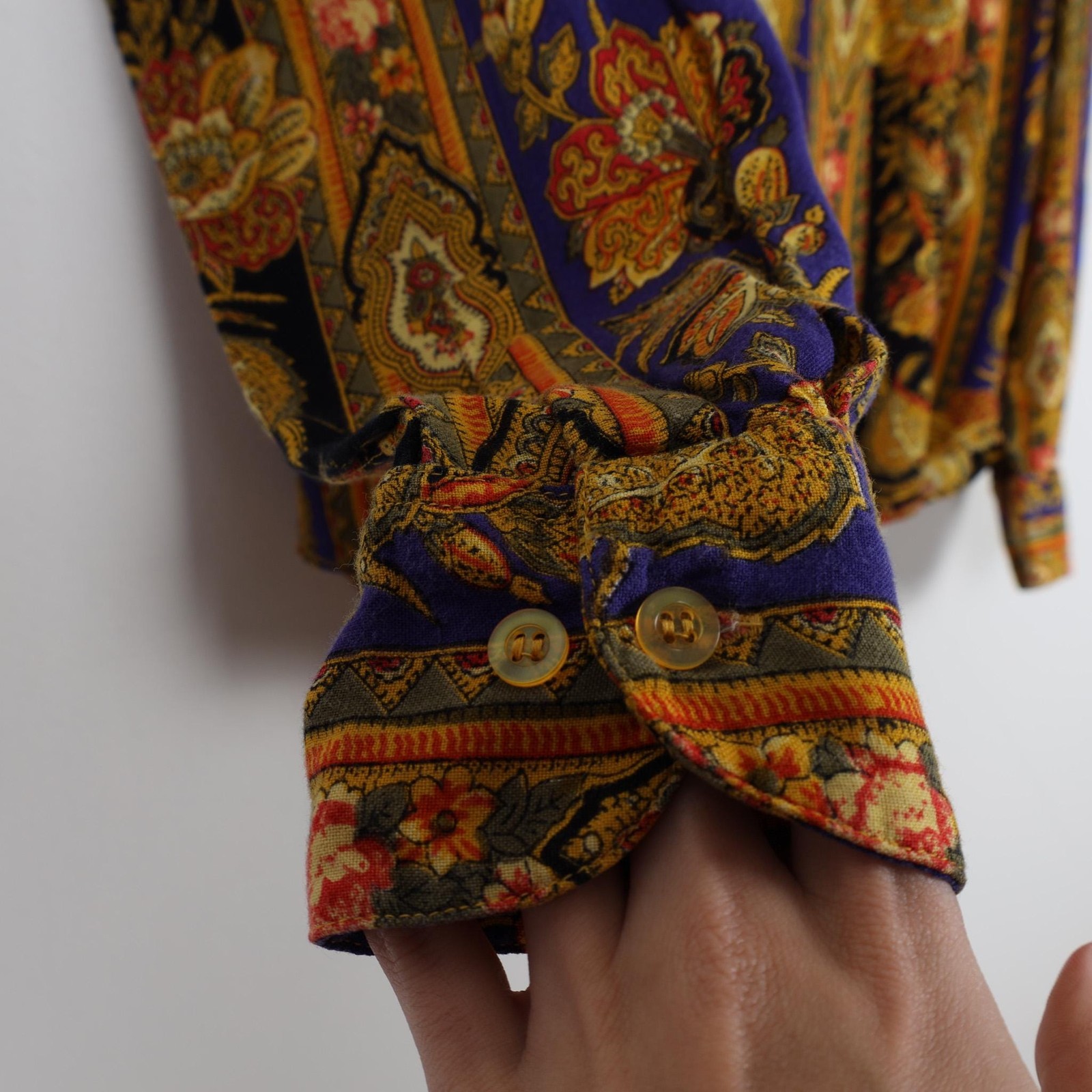 Vintage 90s Funky Brown Floral Tapestry Long Sleeve Top Retro Blouse Size Small
