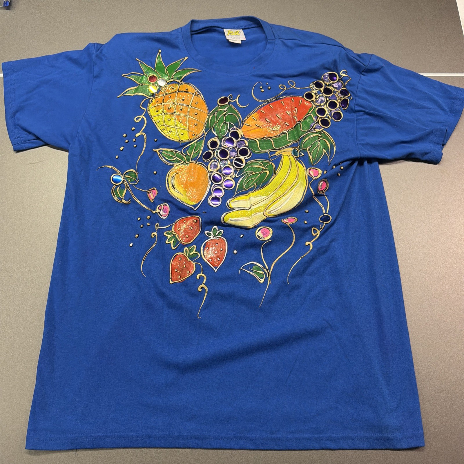 Vintage 90s Puff Paint Fashion Fruit T-Shirt Blue Painted Jewels Shoulder Pads